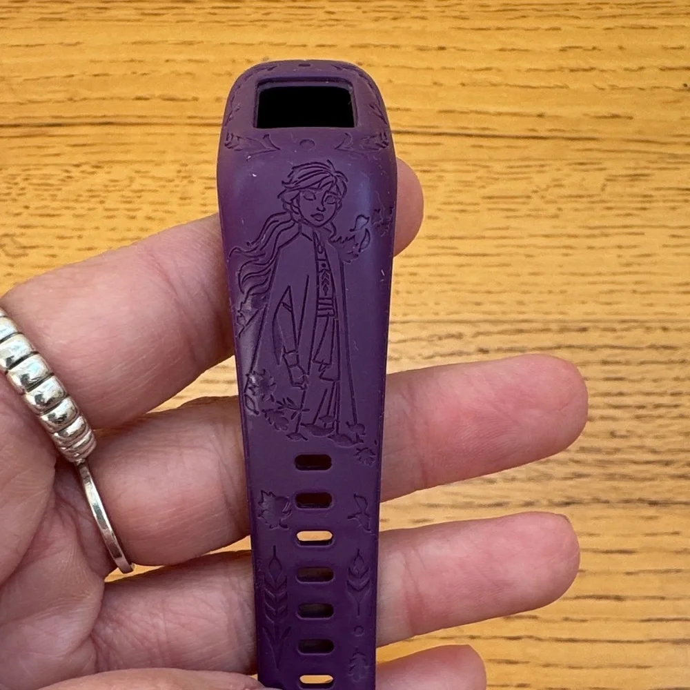 Garmin Vivofit 2 Frozen Anna Purple Kids Activity Tracker Band